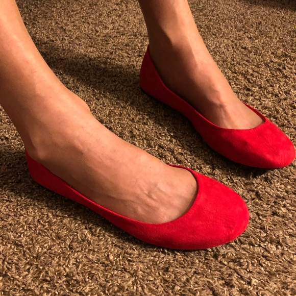 Red Flats - Picture 2 of 3